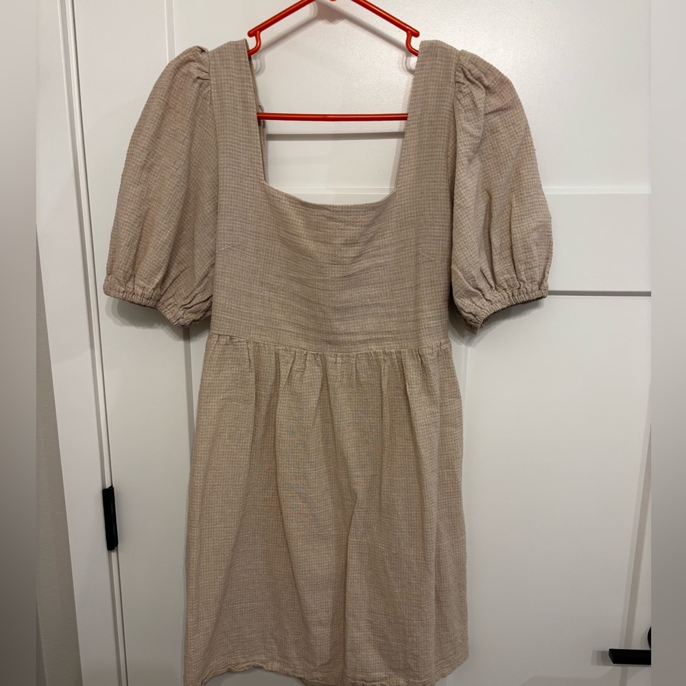 Altard State ~ Elegant Beige Puff Sleeve Dress